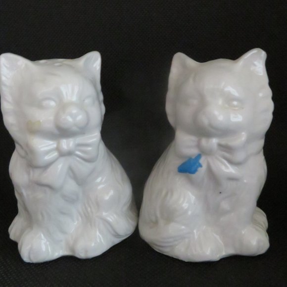 *Vintage* White CAT Salt & Pepper Shakers Unpainted 3.75" (F53) - Picture 3 of 7
